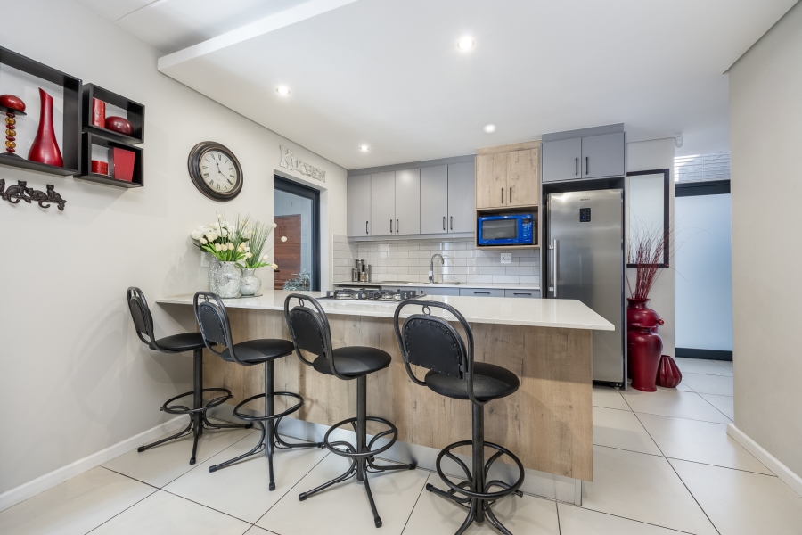 3 Bedroom Property for Sale in Haasendal Western Cape